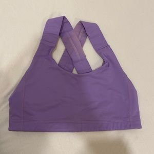 Lululemon sports bra